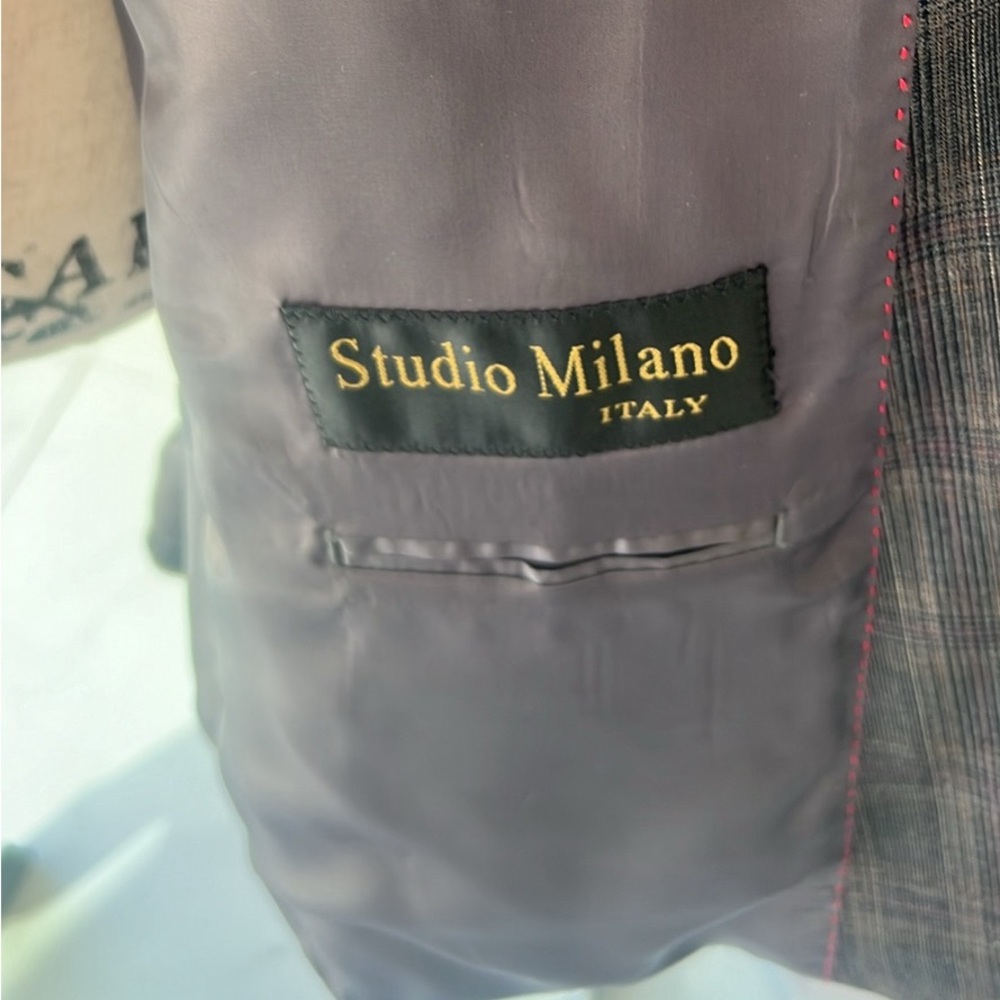 Studio Milano suit 42S